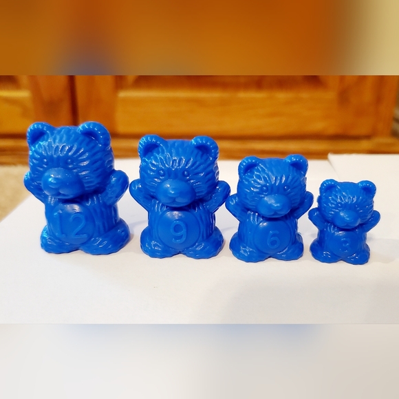 Balance Scale With Bears - Picture 3 of 6